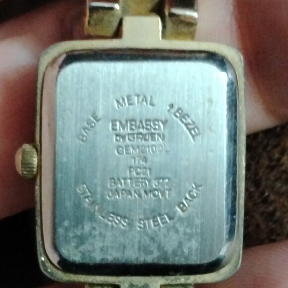 Embassy by Gruen multi tone watch - Picture 2 of 3